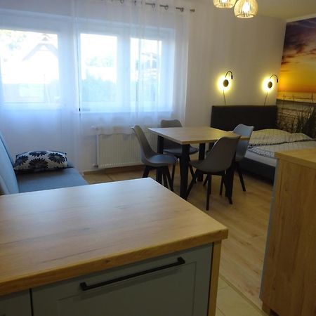 Apartamenty Gosciniec Re-Max Mrzeżyno Exteriér fotografie