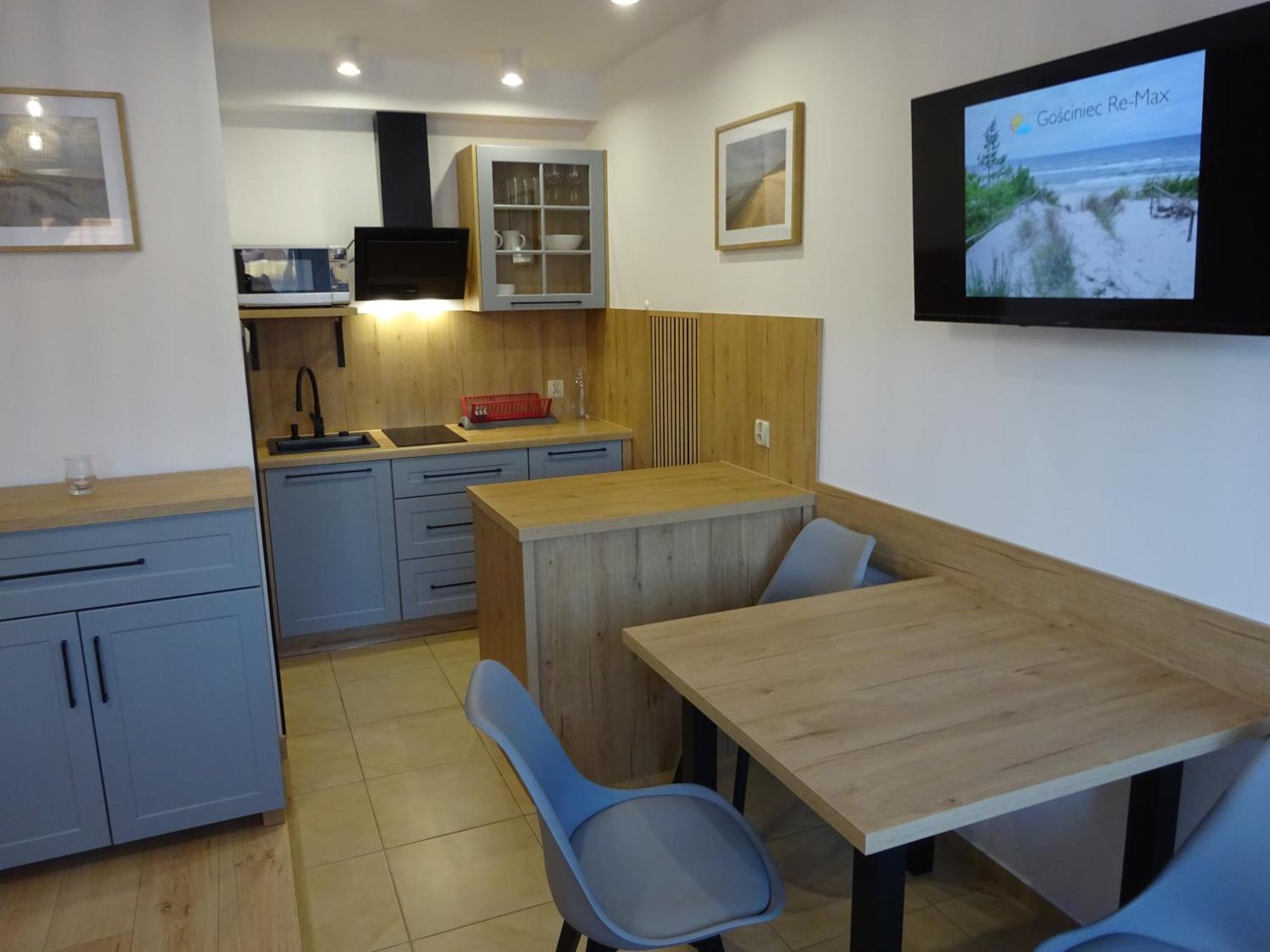 Apartamenty Gosciniec Re-Max Mrzeżyno Exteriér fotografie