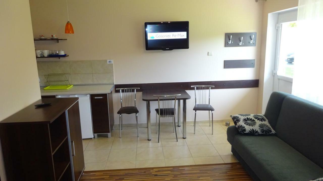 Apartamenty Gosciniec Re-Max Mrzeżyno Exteriér fotografie